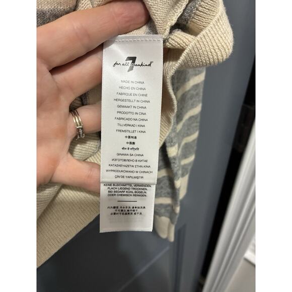 7 For All Mankind Normandy Store Crewneck Sweater Men's XL Oatmeal Storm - Picture 10 of 10